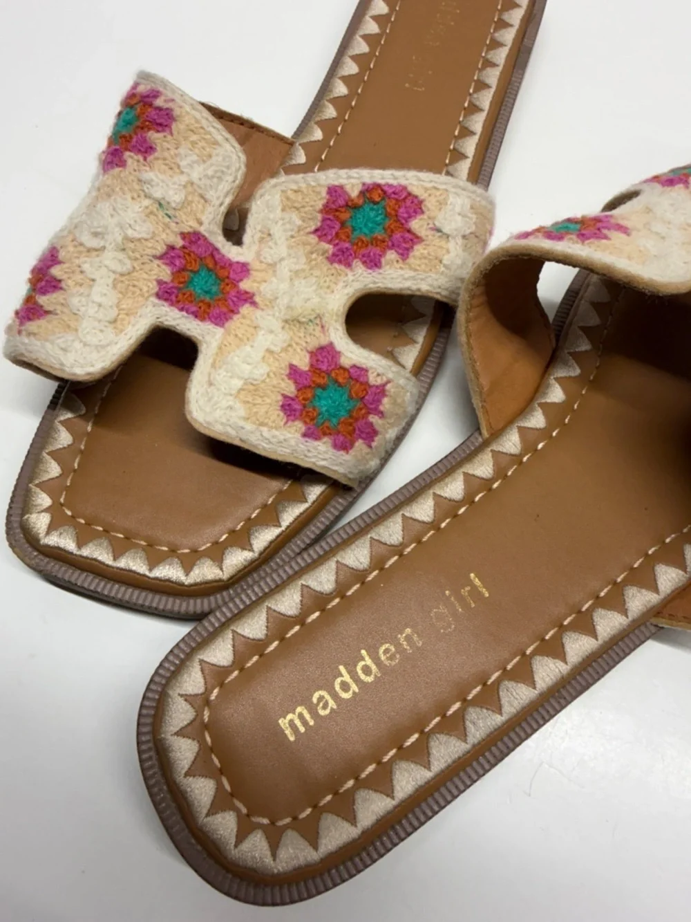 Madden Girl Hally Sandals Slides Colorful Crochet Knit Floral Ivory Size 9